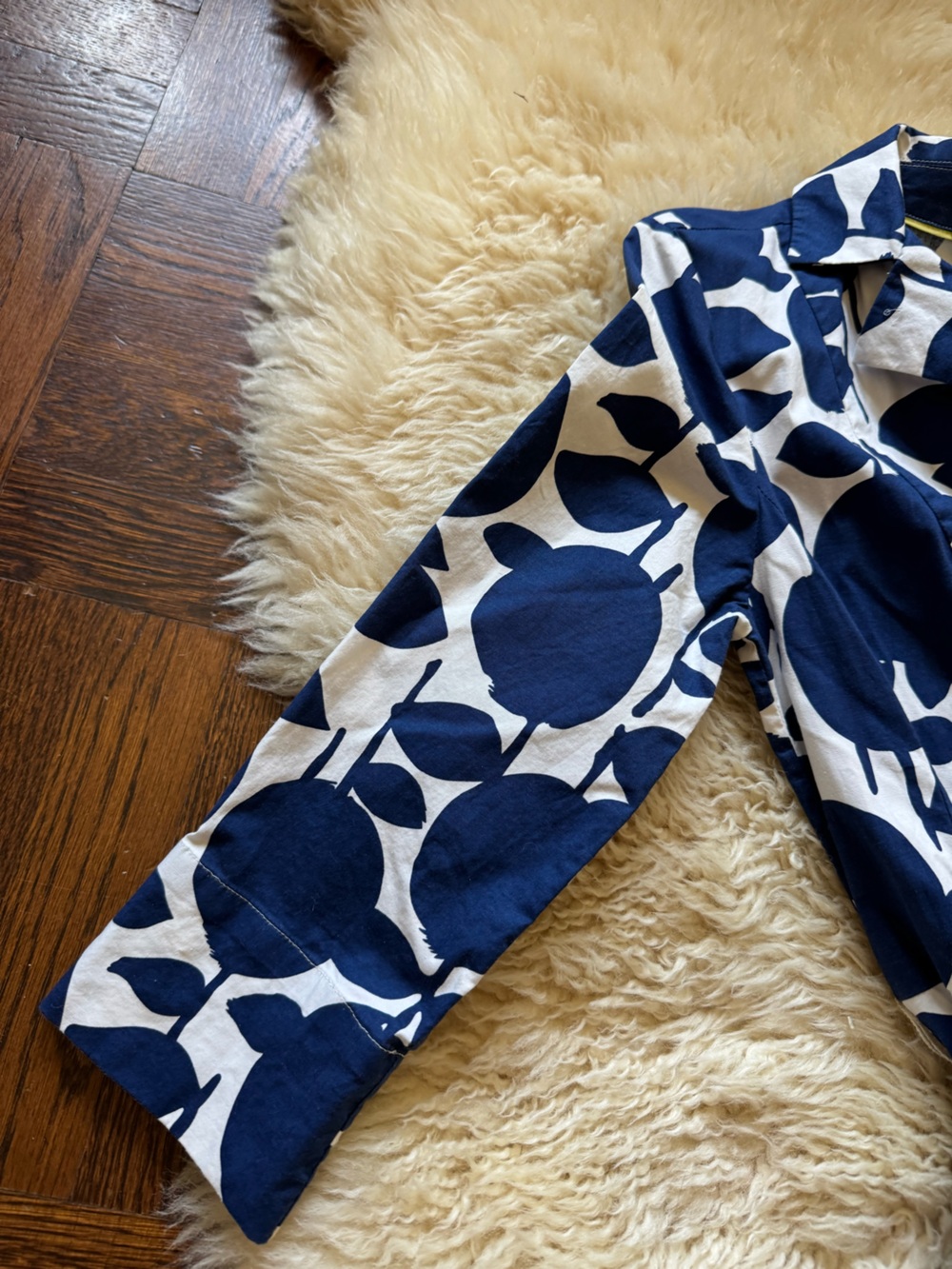 Boden Riviera Shirt Dress in size 4 tall Navy and White Floral Wrap Dress - Picture 9 of 12